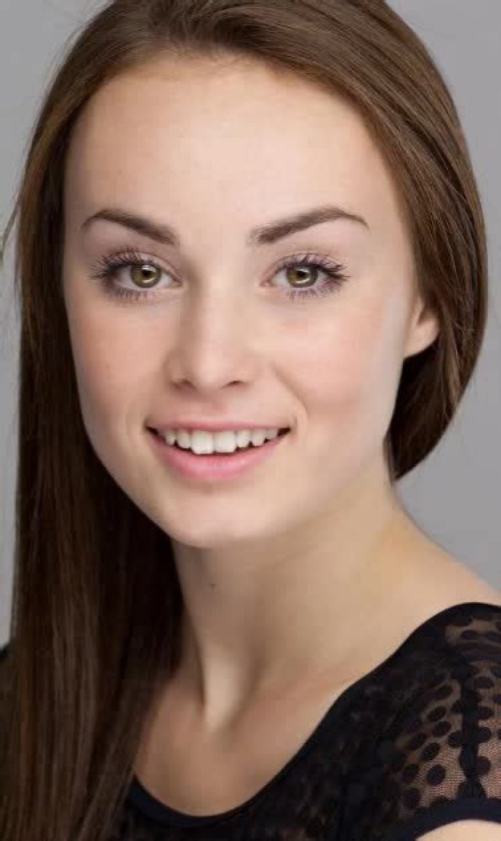 
Daisy Van Egmond Height, Weight, Net Worth, Age, Birthday, Wikipedia, Who, Nationality, Biography 