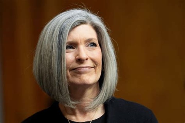 
Joni Qualm Height, Weight, Net Worth, Age, Birthday, Wikipedia, Who, Instagram, Biography 