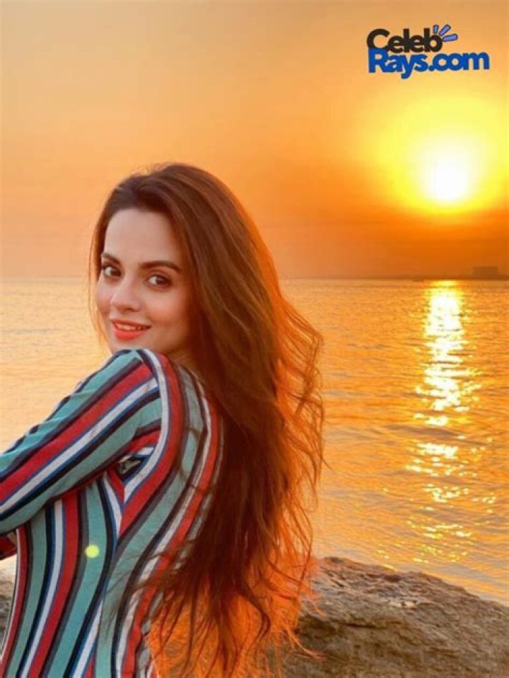 Komal Thakral Height, Weight, Net Worth, Age, Birthday, Wikipedia, Who, Instagram, Biography