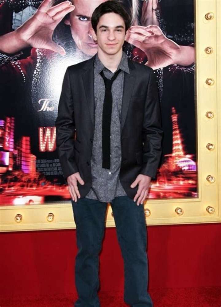 
Rico Gordon Height, Weight, Net Worth, Age, Birthday, Wikipedia, Who, Nationality, Biography 