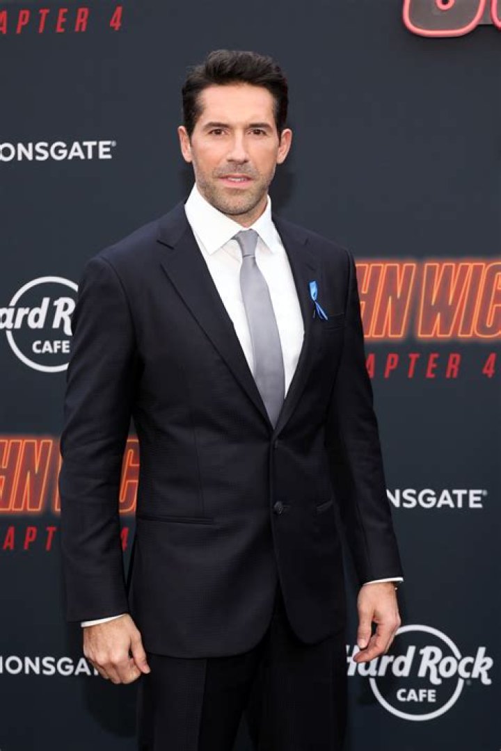 Scott Adkins Height, Weight, Net Worth, Age, Birthday, Wikipedia, Who, Nationality, Biography