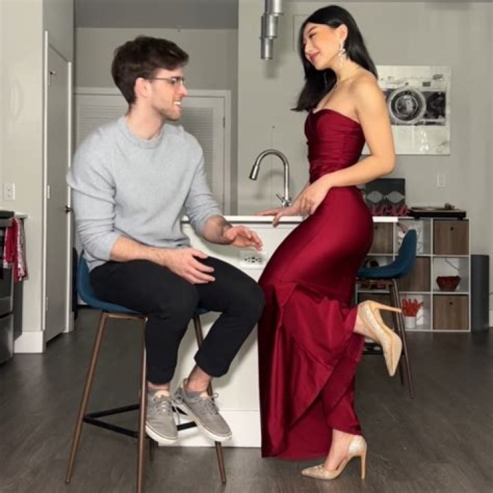 VIVACIOUS HONEY looks shorter in height than her fiance Jason Moynihan