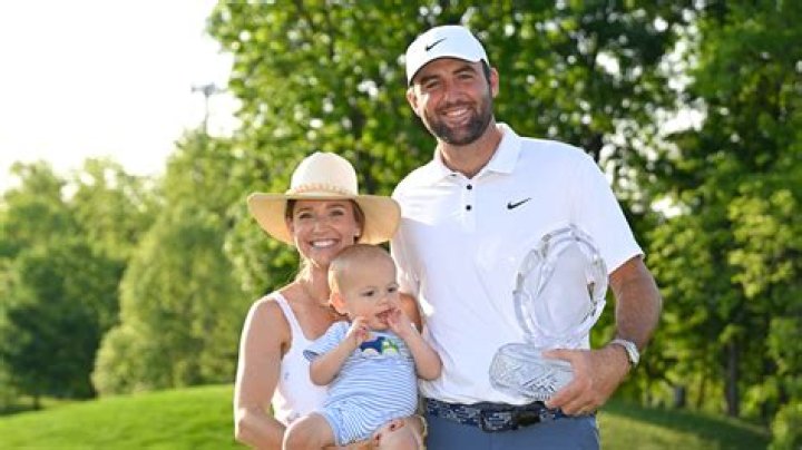 
What Is Adam Scott Sexuality? Find Out If The Golfer Is Gay Or Straight 