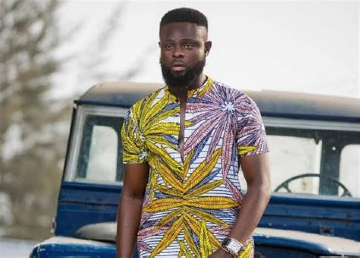 
What Ladies Wear These Days Calls For Attention – Yomi Makun 