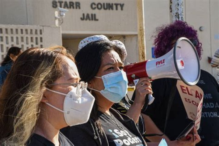 
Who Is Lizelle Herrera From Starr County? Texas Woman Arrested After Self-Induced Abortion, Details on The Law 