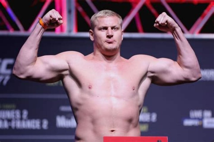 
Who Is Sergei Pavlovich’s Wife? Children & Family Of The MMA Fighter 